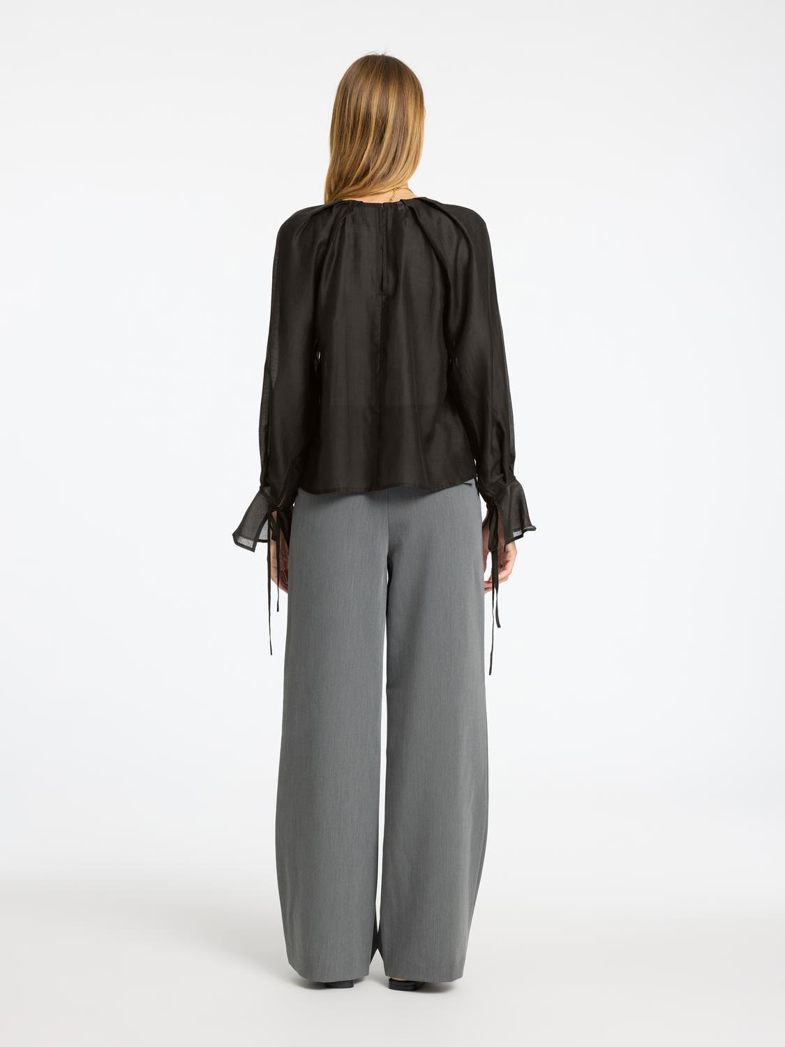 Iris Topp - Sort/ Black