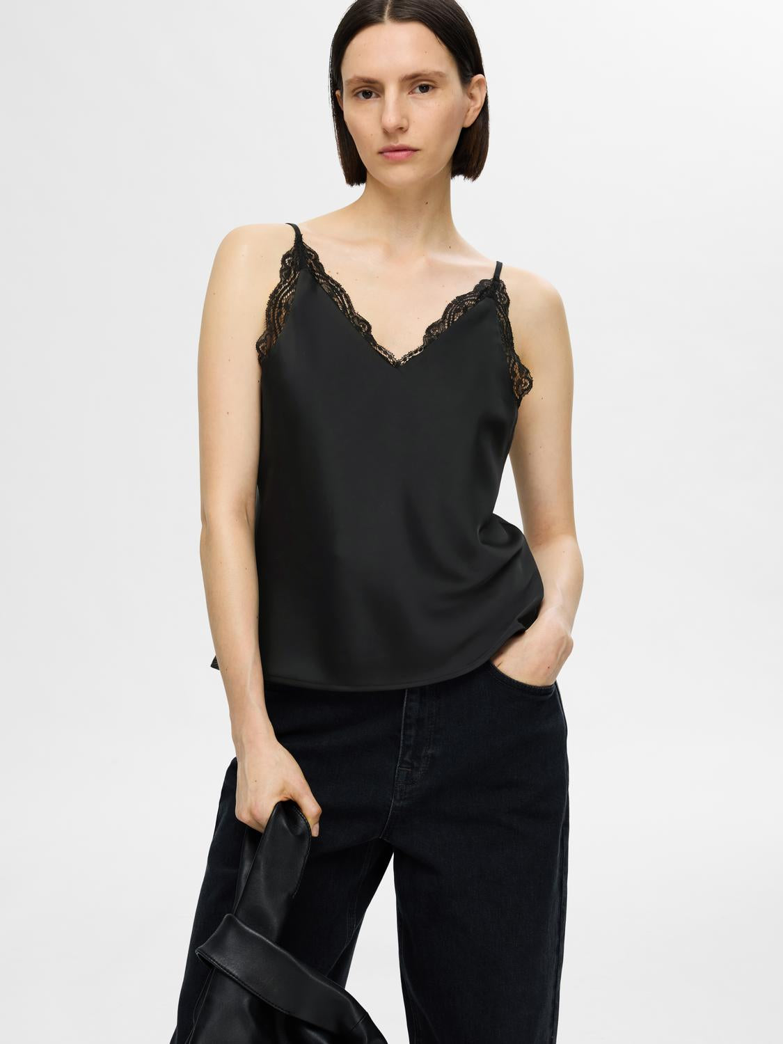 Alena Topp - Sort/ Black
