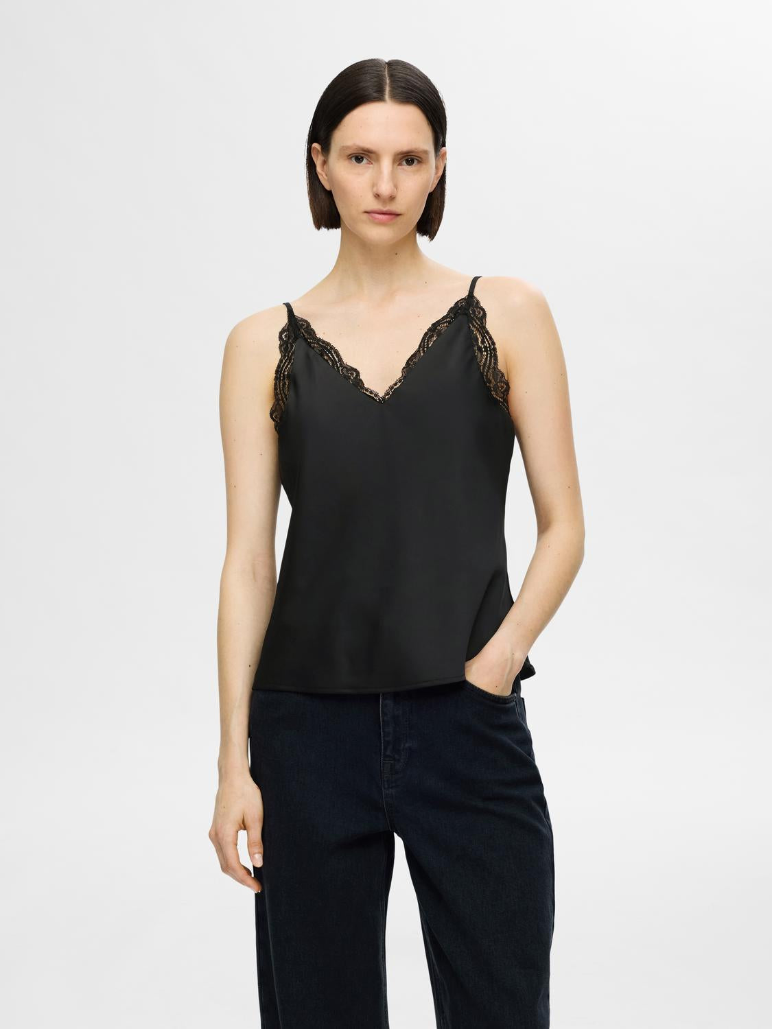 Alena Topp - Sort/ Black