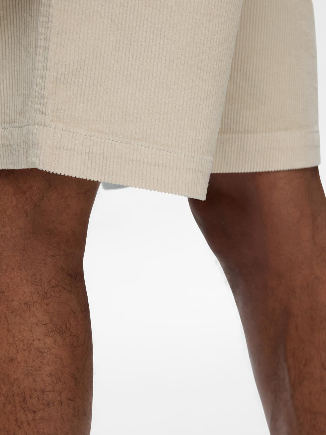 Jace Kordfløyel Shorts - Beige/ Fog