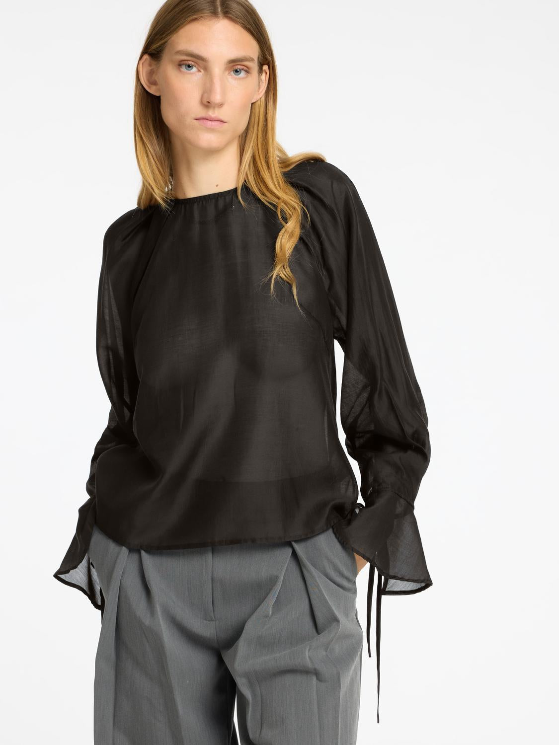 Iris Topp - Sort/ Black