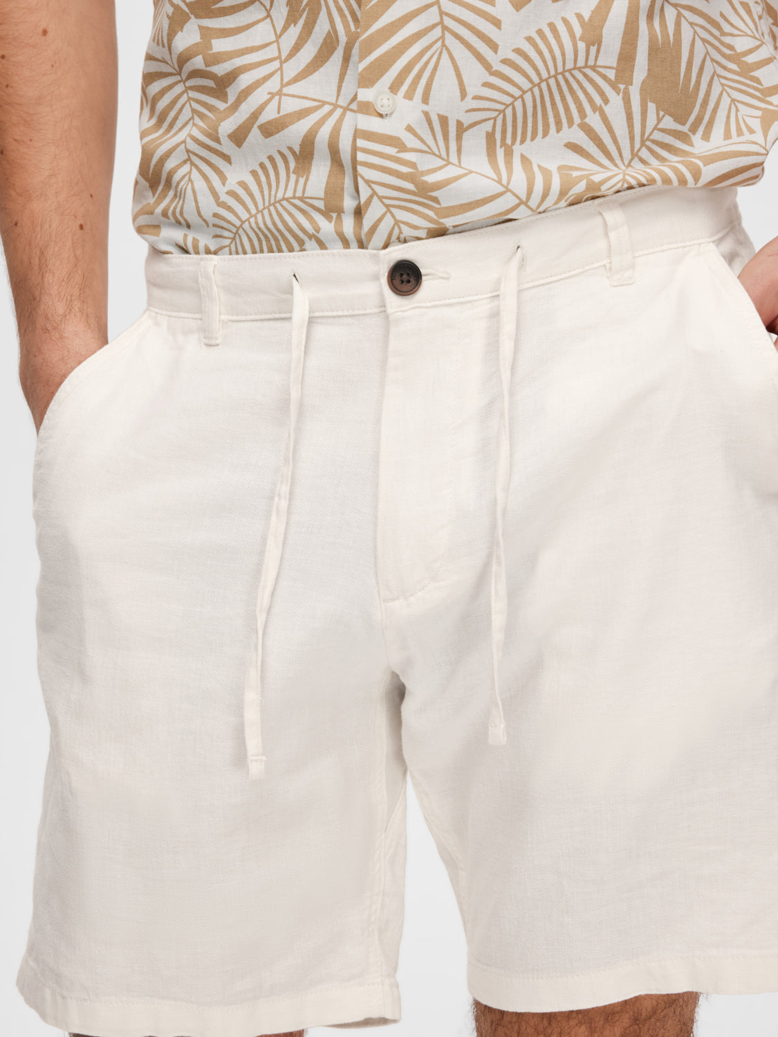 SELECTED HOMME - REGULAR-BRODY Shorts - Cloud Dancer