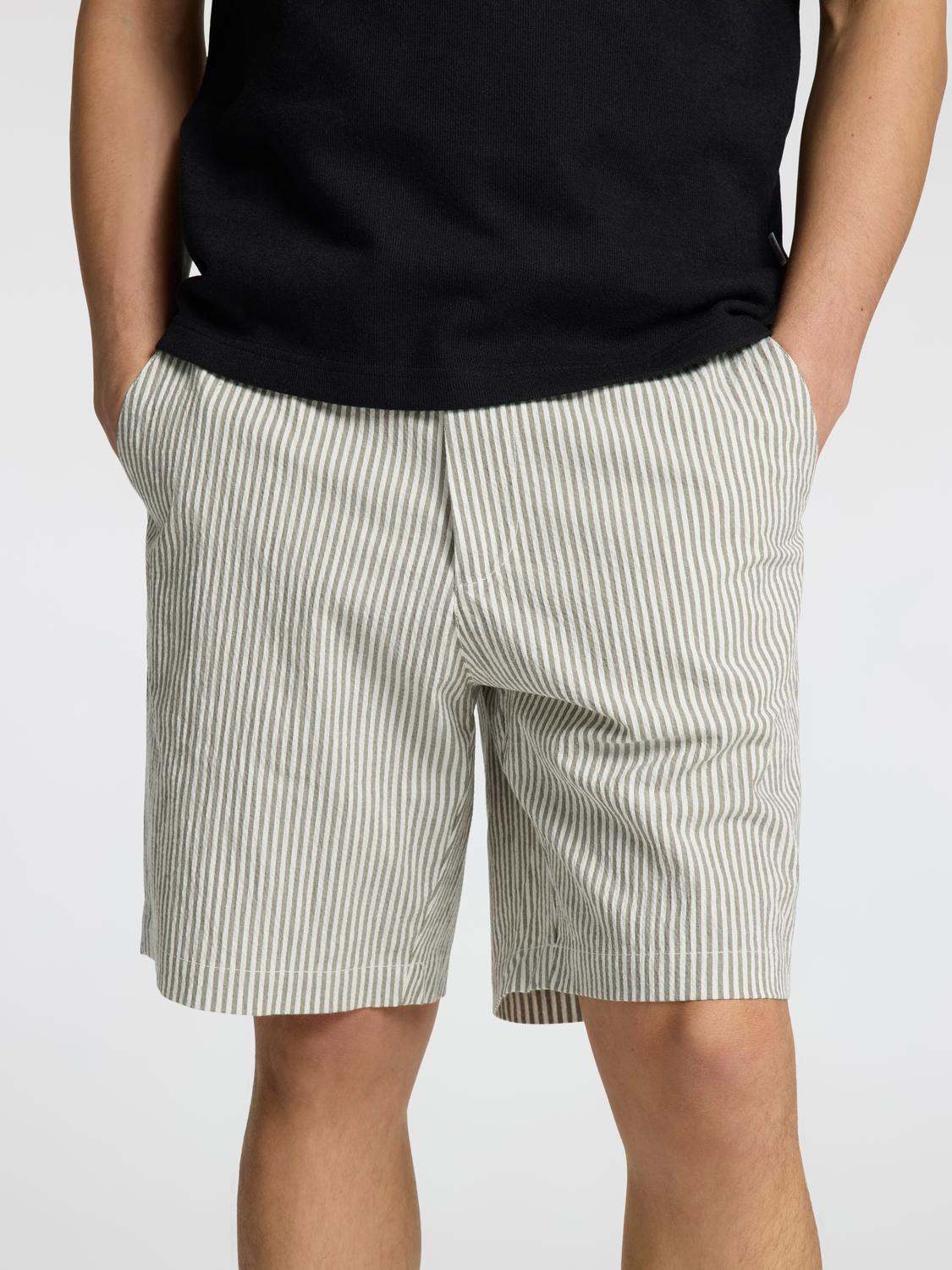 Karl Stripete Shorts - Grønn/ Kalamata