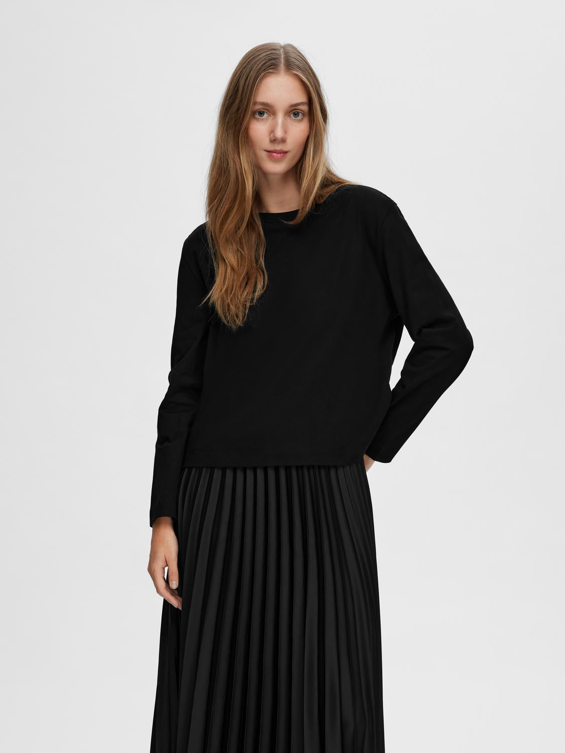 Essential Boxy T-Skjorte - Black