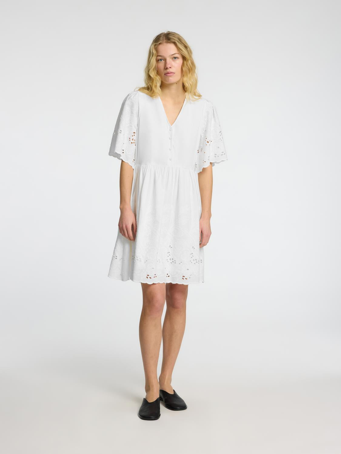 Dahlia Kort Kjole - Hvit/ Bright White