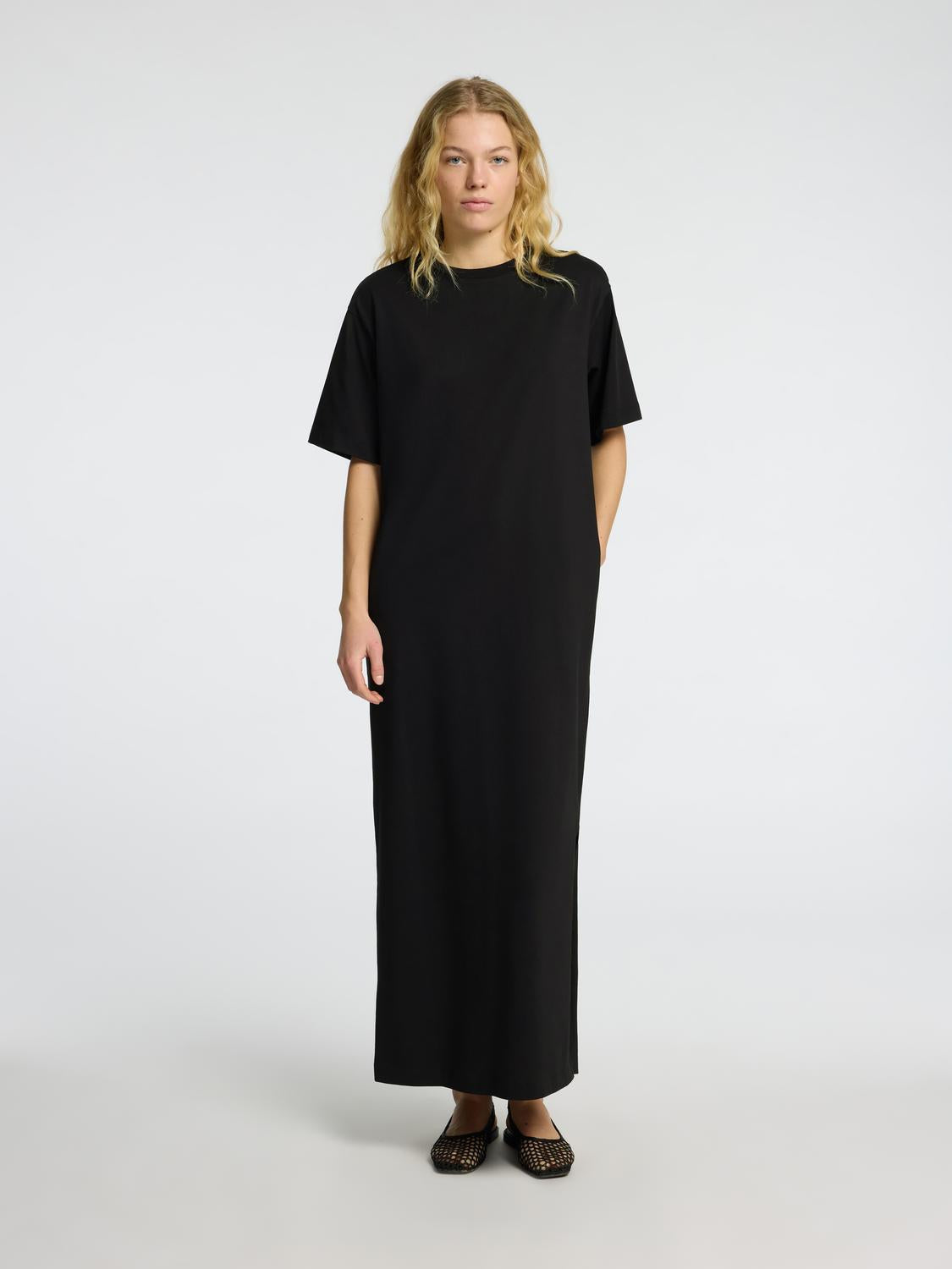 Essential Lang Kjole - Sort/ Black