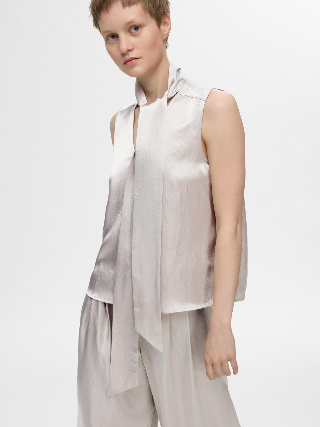 Selene Topp - Beige/ Dove