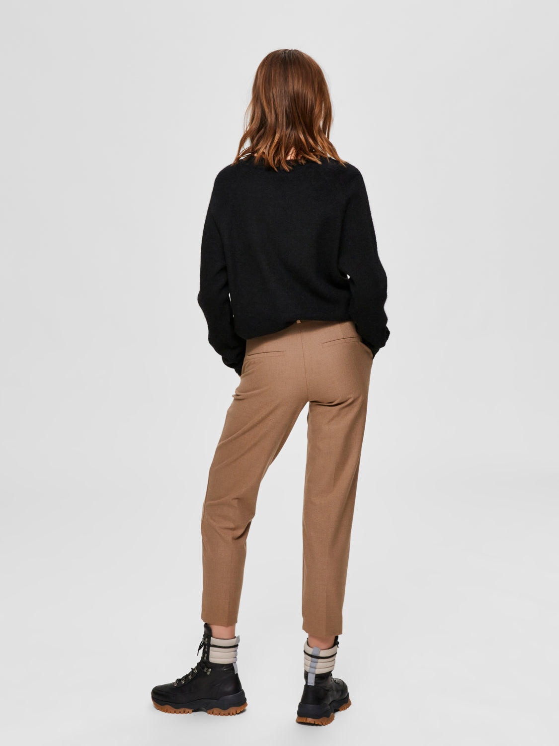 Lulu O-Neck Strikket Genser - Sort