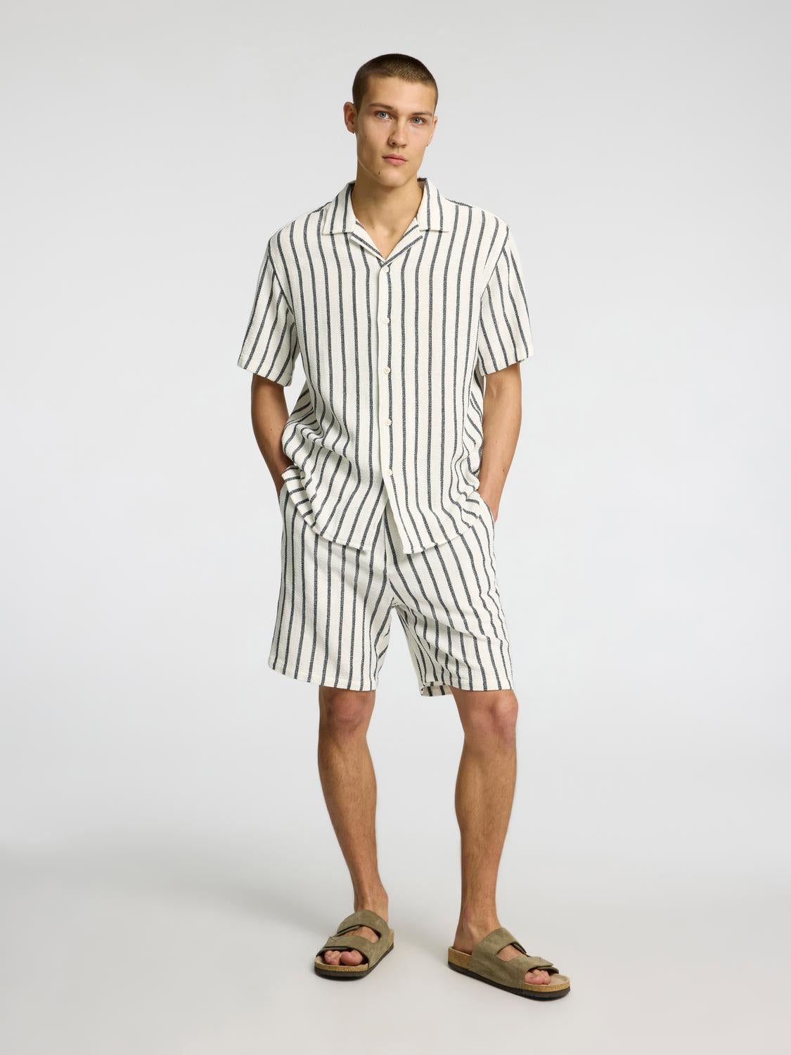 Reg Sal Shorts - Beige/ Egret