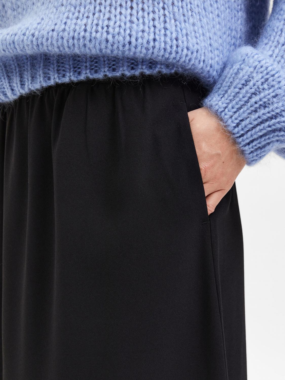 SLFTINNI-RELAXED Short Skirt - Black