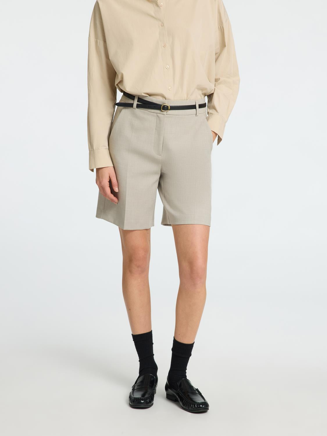 Rita Shorts - Beige/ Island Fossil