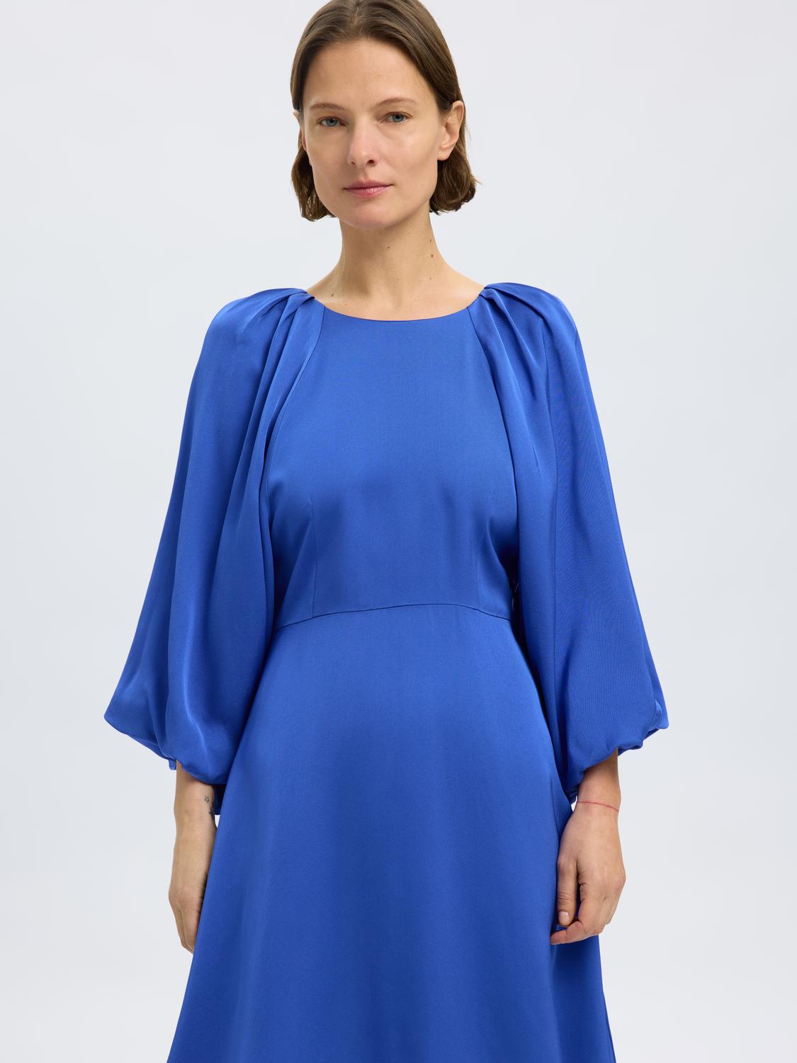 Laurina Kort Kjole - Blå/ Dazzling Blue