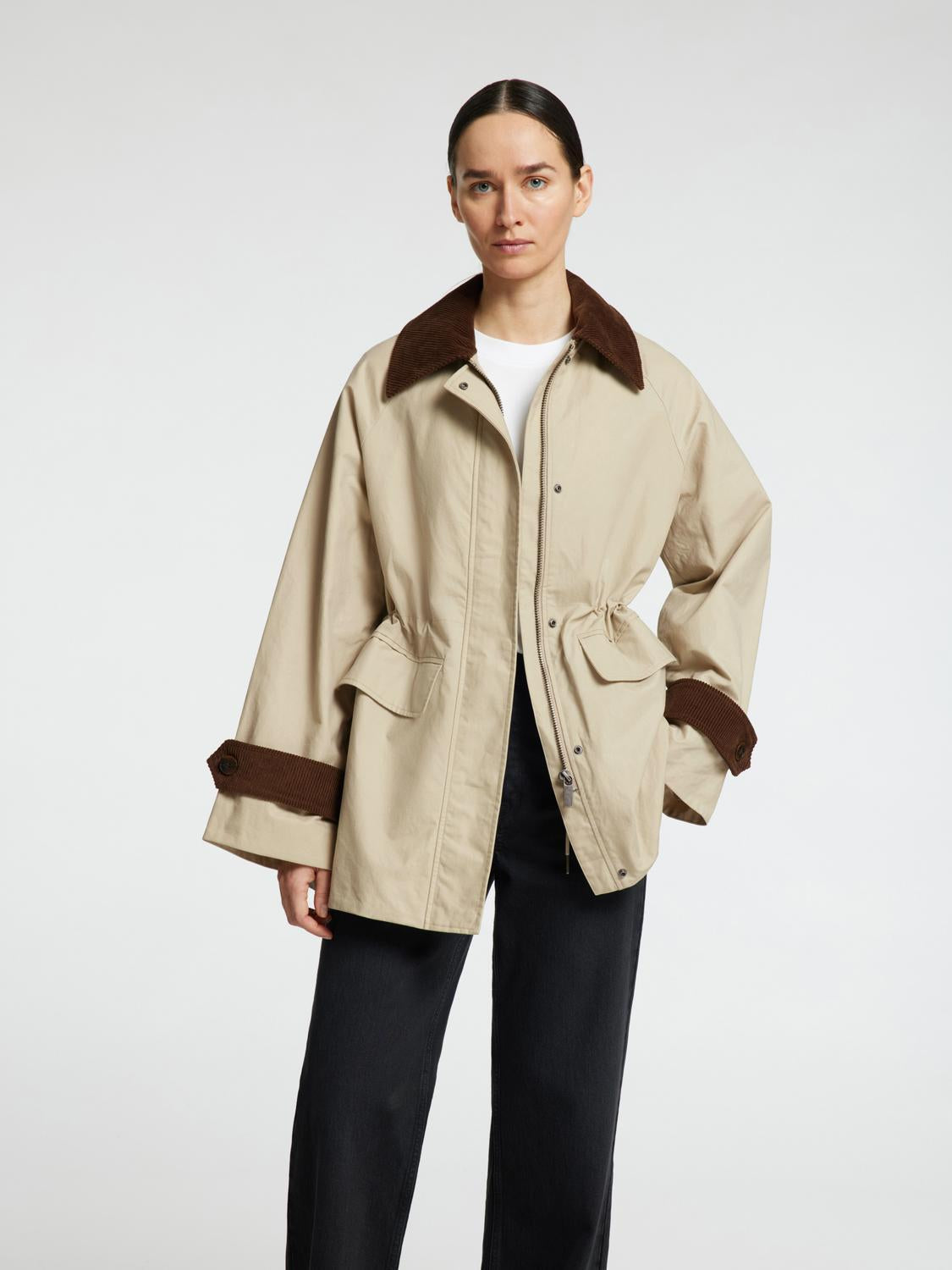 Wilma Jakke - Beige/ Feather Gray