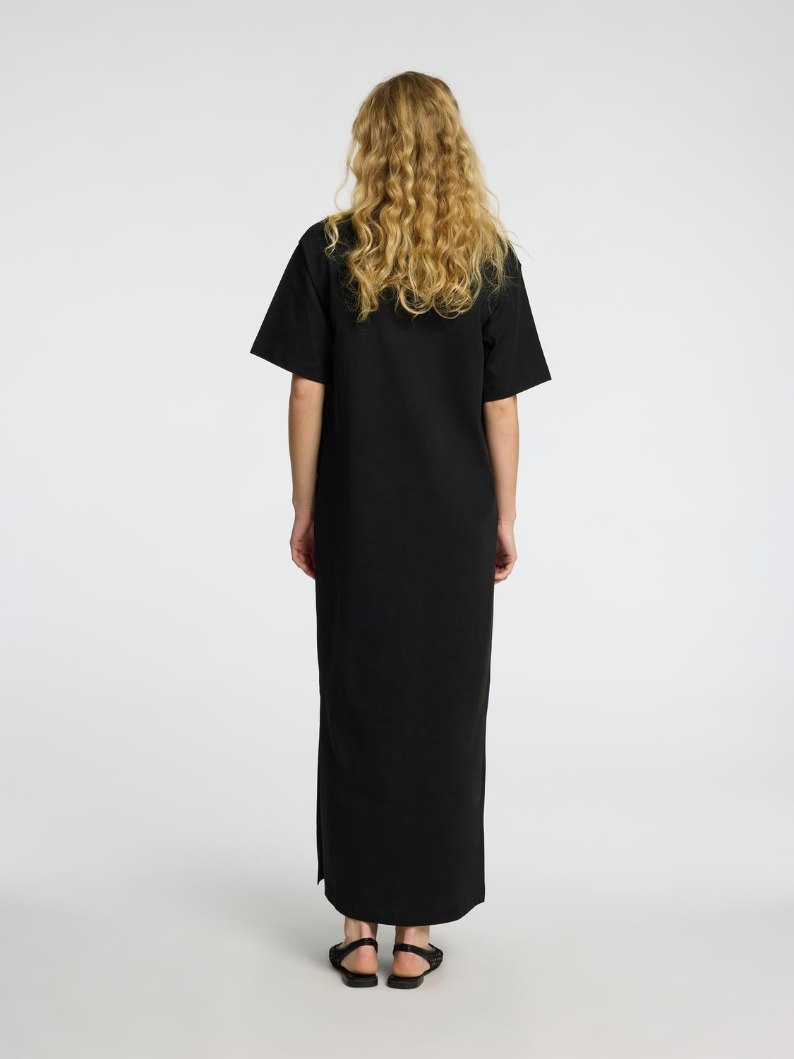 Essential Lang Kjole - Sort/ Black