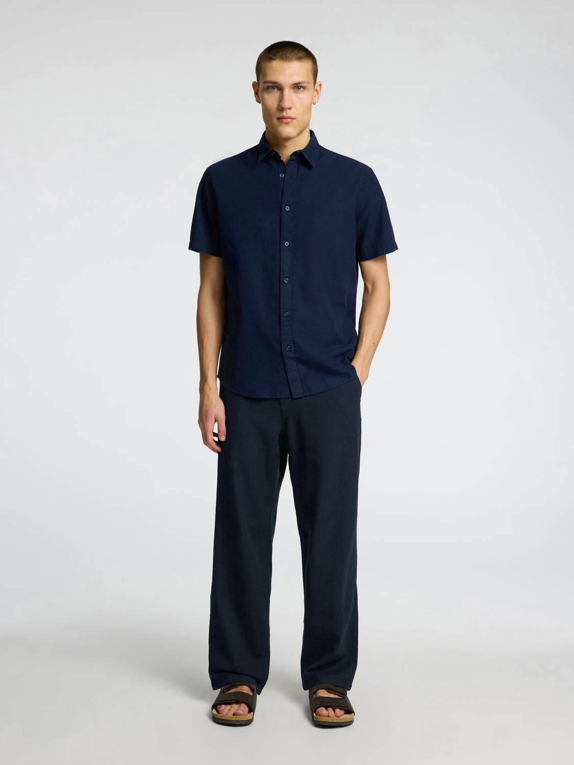 Loose Brody Sun Linbukse - Sort/ Black